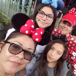 Meet your Posher, Liz